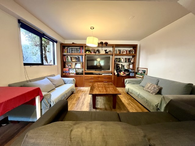 La Meseta N° 11.200, Las Condes (2)